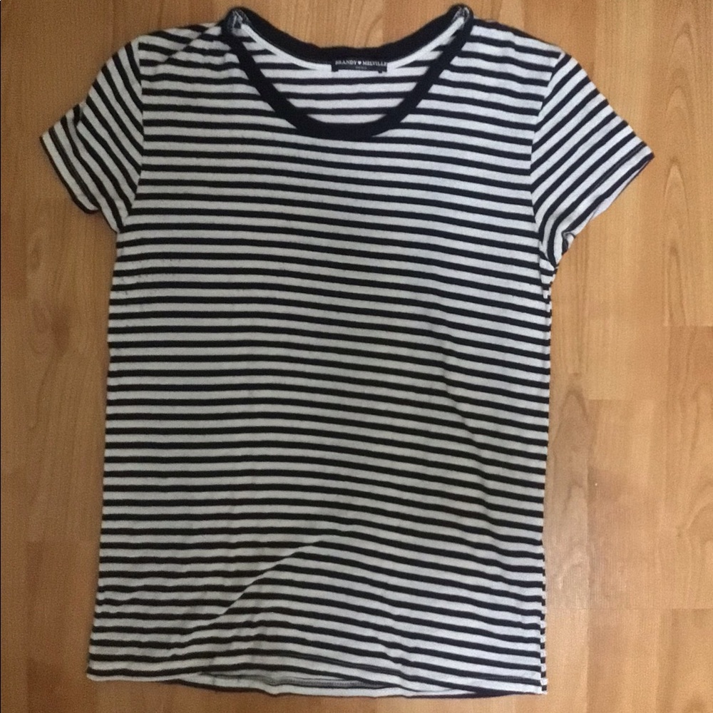 Brandy Melville shirt